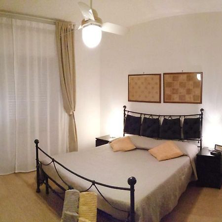 L'Approdo Del Re Apartment กาแซร์ตา ภายนอก รูปภาพ