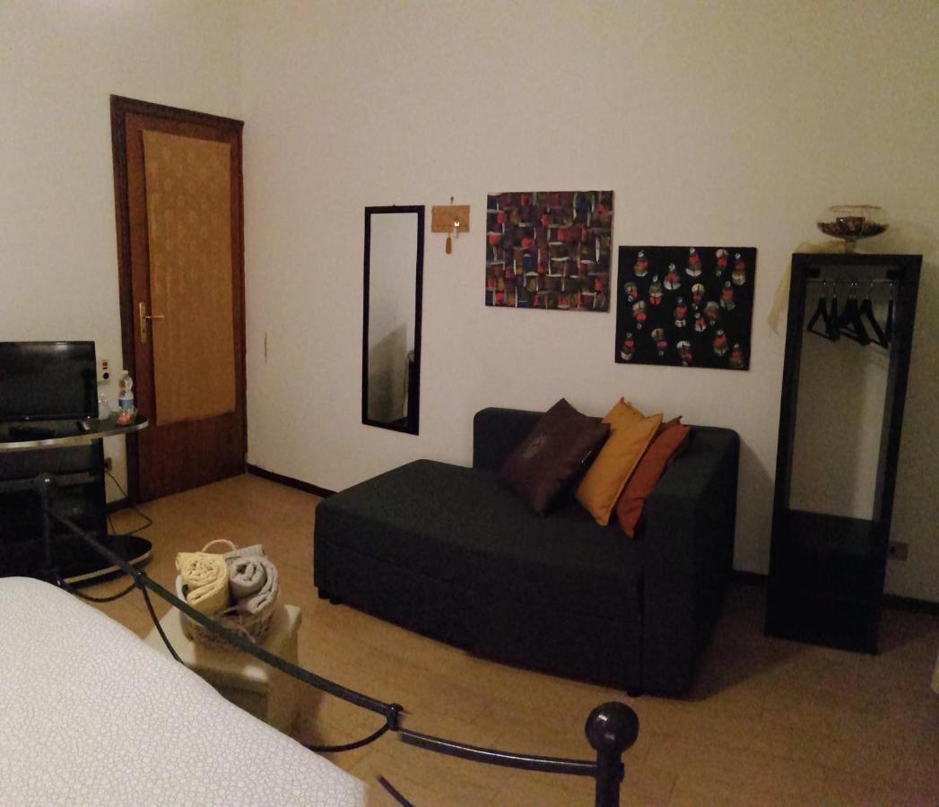 L'Approdo Del Re Apartment กาแซร์ตา ภายนอก รูปภาพ
